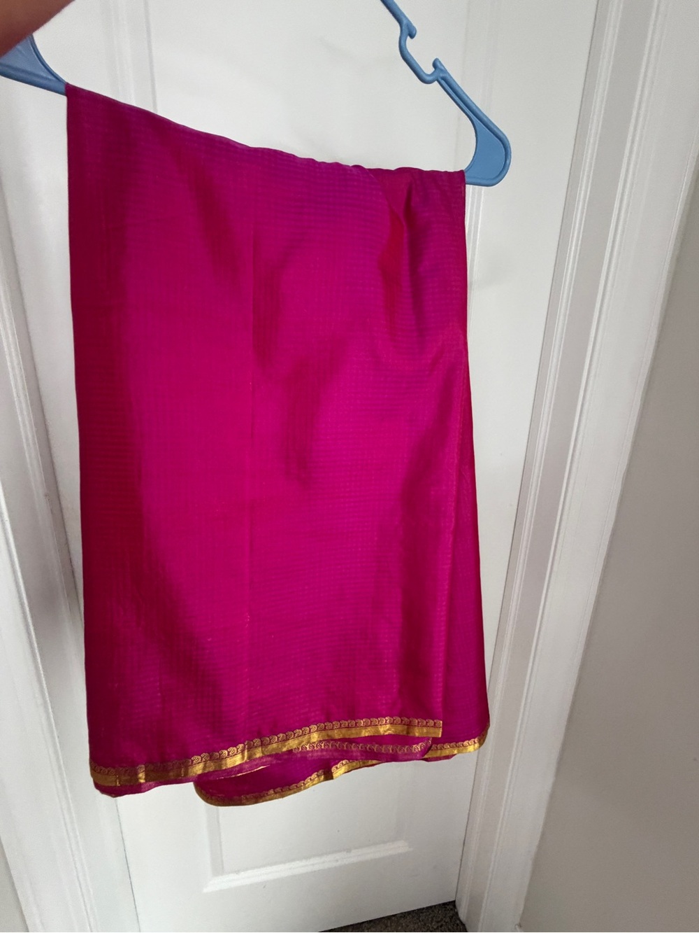 Gorgeous color Rose color saree with Gold zari border